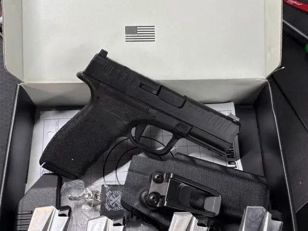 Springfield hellcat pro
