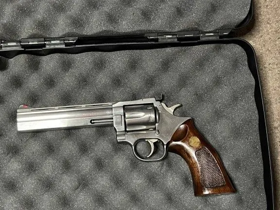 Dan Wesson 715 357 $900 520-252-1194