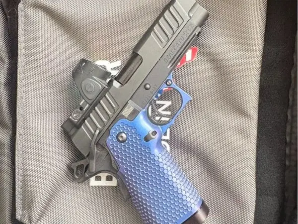 Staccato c2 ported Fowler grip