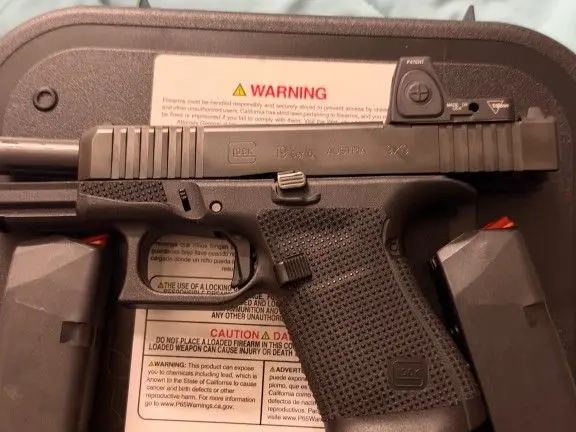 Glock 19 gen 6 with a trijicon rmr type 2