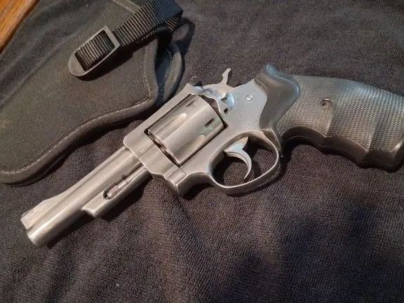 Ruger security six