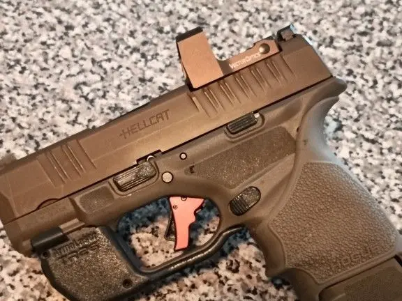 SPRINGFIELD HELLCAT 9MM FDE OSP BUNDLE