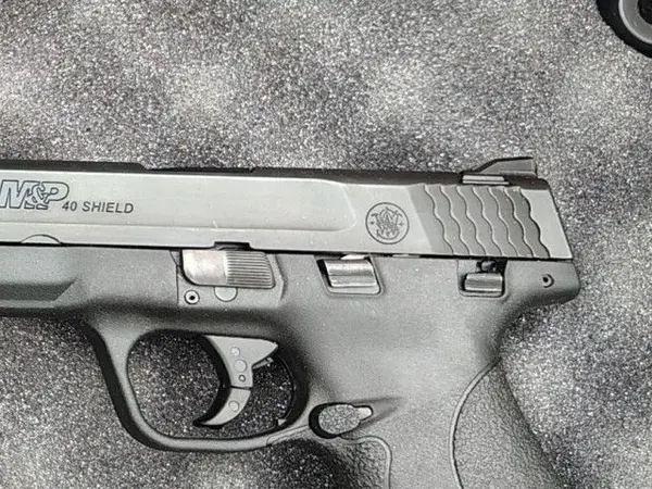 S&W M&P shield 40