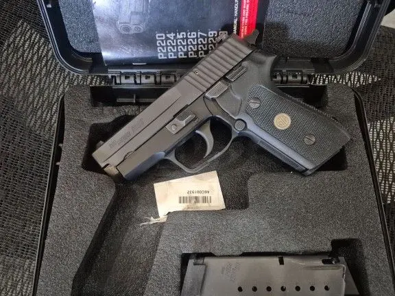 Sig Sauer P225