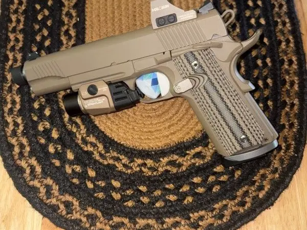 Tisas 1911 with extras