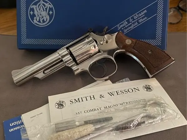 Smith & Wesson 19-4 P&R LNIB