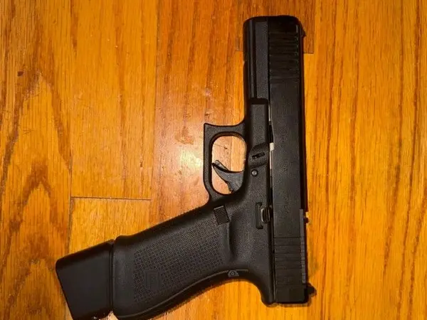G21