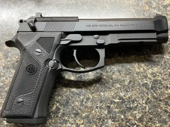 Beretta 92fs Vertec