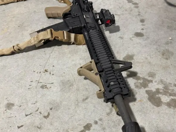 Daniel defense AR