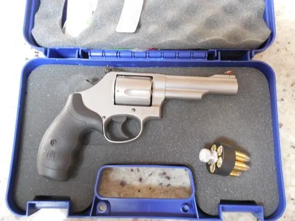 S&W Model 69, .44Mag/Spec