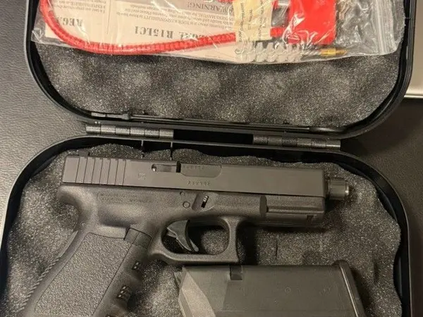 Glock 19 gen 3 factory threaded