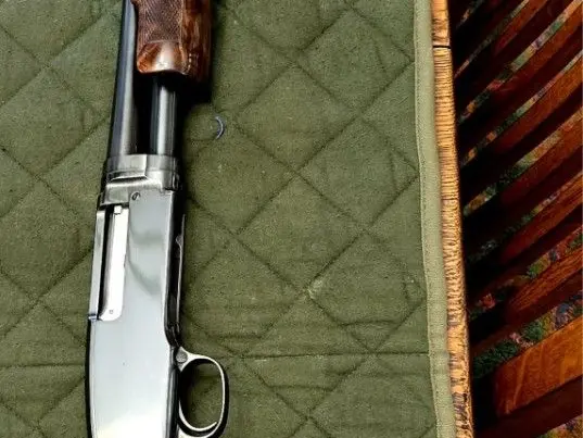 Winchester model 42 Deluxe