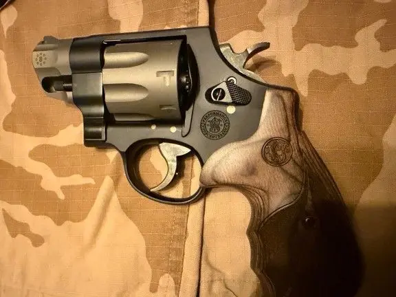 Smith and Wesson Performance Center