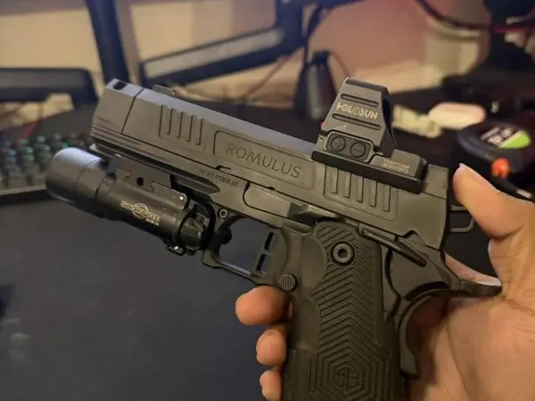 Romulus 3.5in Comp build
