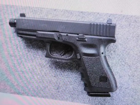 Gen 3 Glock 19 Threaded barrel