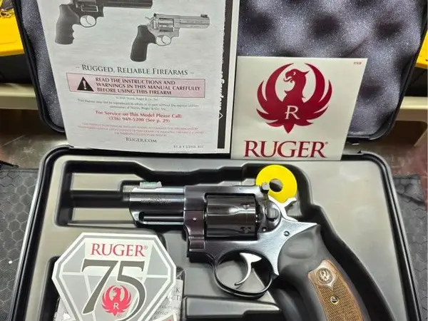 Ruger GP100 Blued 2.5" Revolver