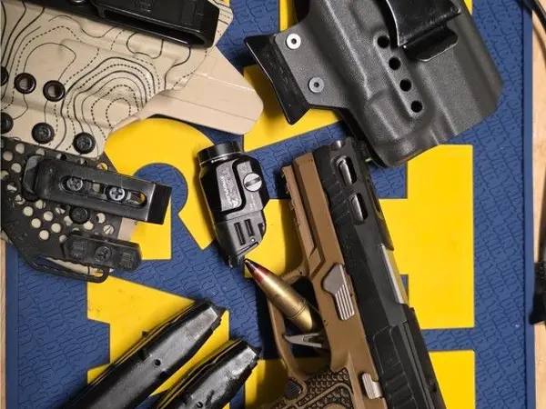 P320