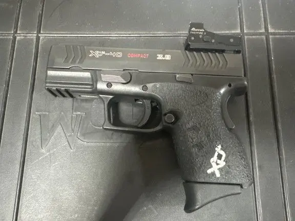Xdm .40 3.8 compact