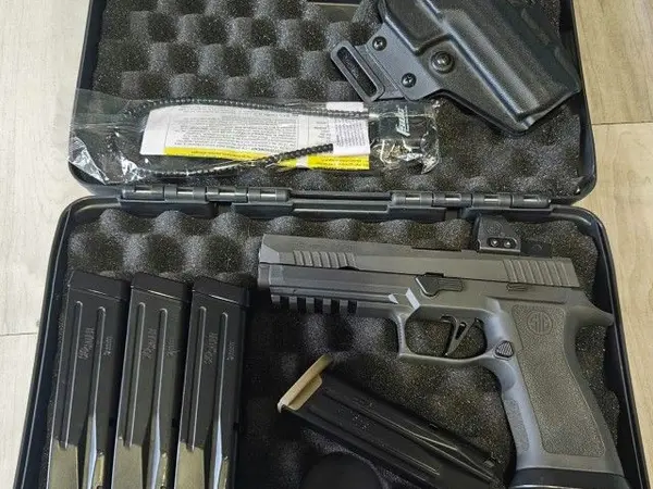 SIG Sauer P320 X5 Legion 9mm w/ ROMEO1PRO + Extras