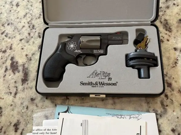 Smith Wesson Titanium 337