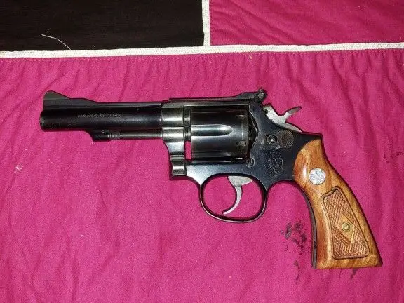 Smith & Wesson 15-4 38 special