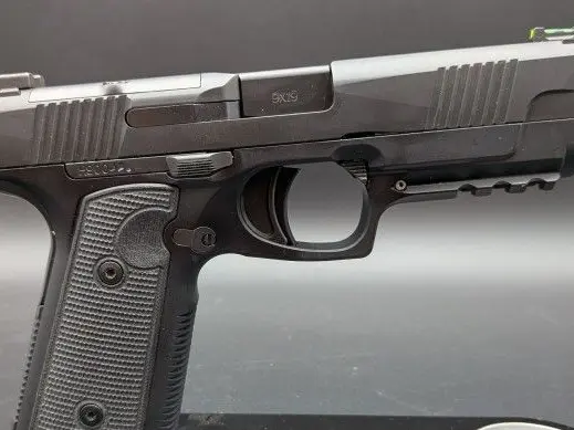 DANIEL DEFENSE H9 | 9MM | 4.28" | 6 MAGS | HOLSTER