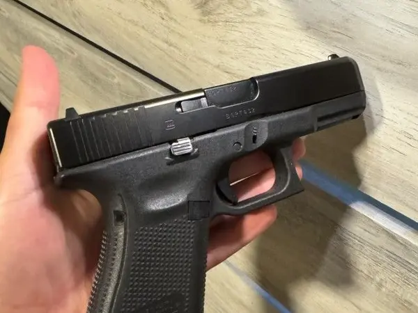 Glock 19 gen 5 ($550 OBO)