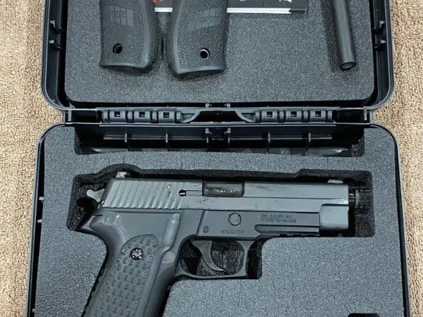 New Sig P226 MK25 threaded barrel w/extra barrel
