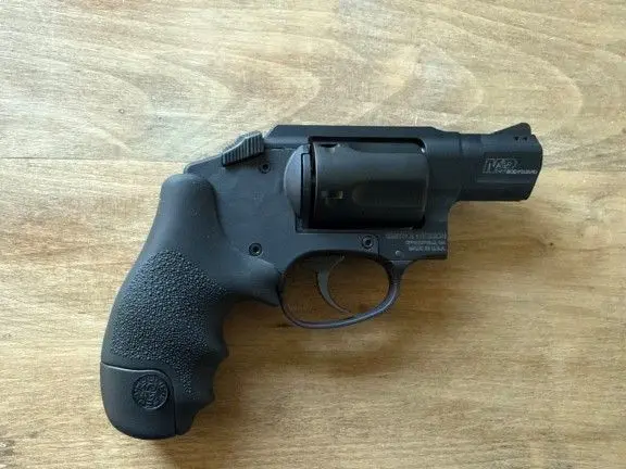 Smith and Wesson Bodyguard 38 revolver