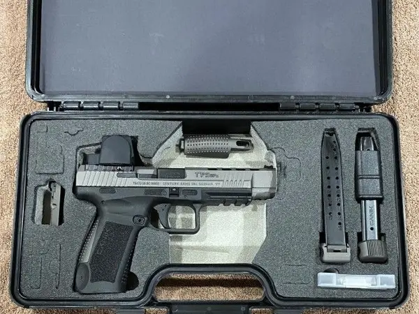 Like new Canik TP9SFX with Vortex Venom red dot