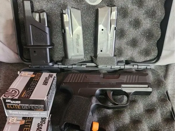WTS: Sig Sauer P365 Micro w/ 3 Mags (1ea 12rd & 2ea 10rd) Original Box, and 40 rds factory 124gn Sig Ammo