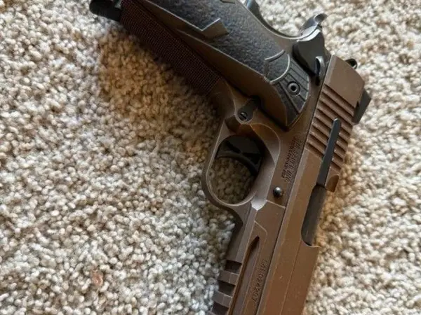 SIG SAUER 1911 SPARTAN II CARRY .45
