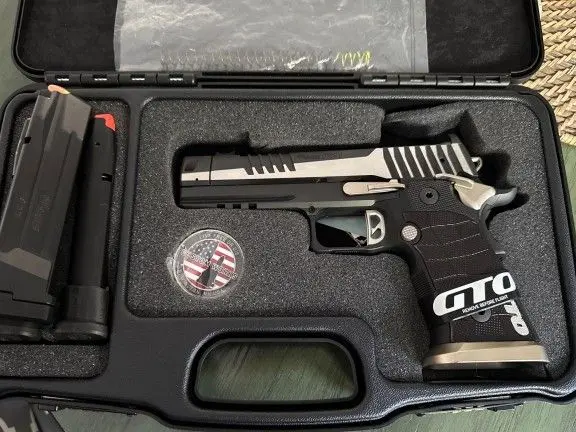 SIG Custom Works P211 GTO equinox
