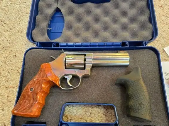 Smith & Wesson