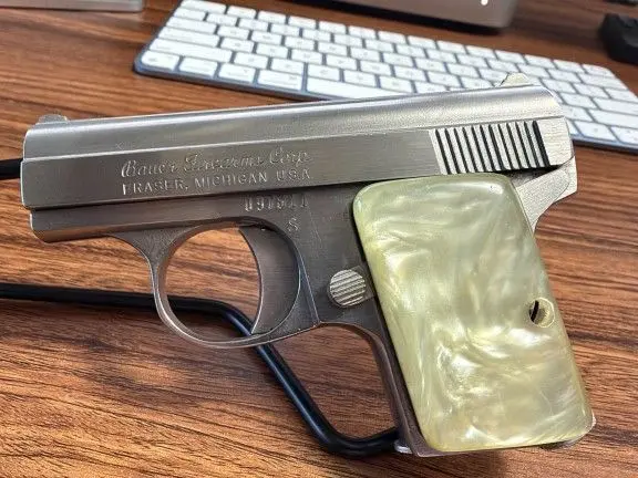 Bauer 25 acp (Baby Browning style)