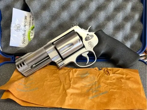S&W 500mag 4”
