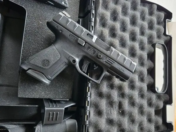 Beretta APX