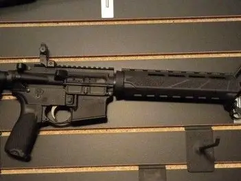 Springfield Saint AR 5.56 3 Magpul mags and bag