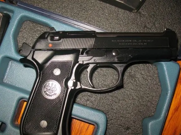 Beretta Centurion 96 --40--S/W