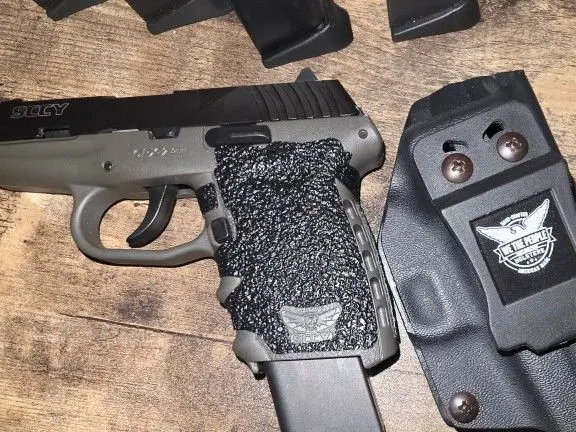 SCCY CPX2 9mm w/5 mags