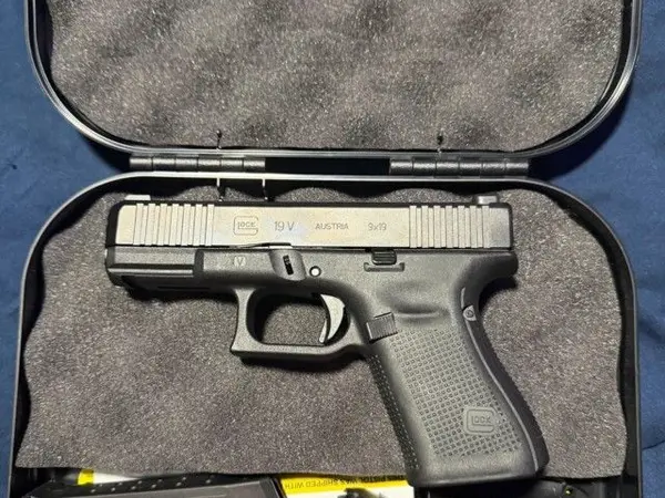 Glock 19v