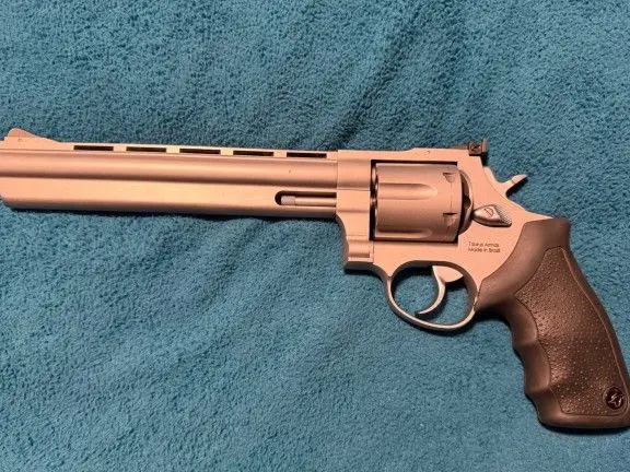 Taurus 44 magnum matte stainless