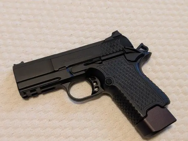 WILSON COMBAT Sfx9