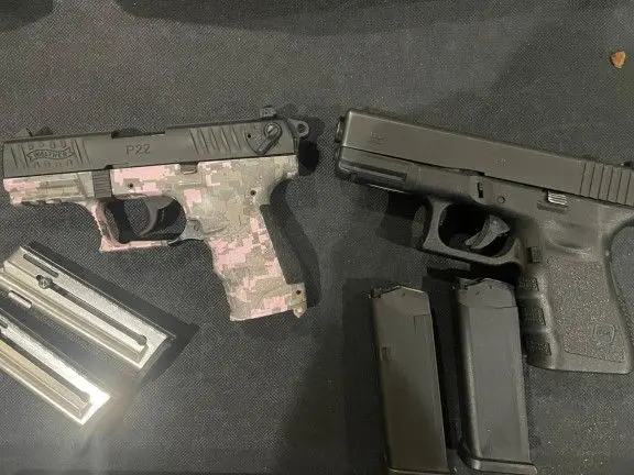 Glock 19 Gen 3 & Walther P22