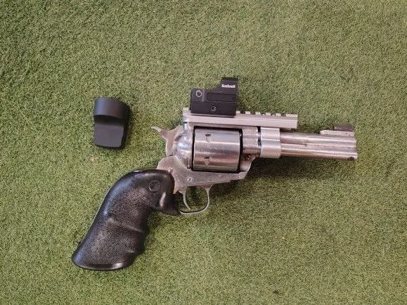 Ruger New Model Super Blackhawk 44 Mag with Weigand Rail and Bushnell Red Dot