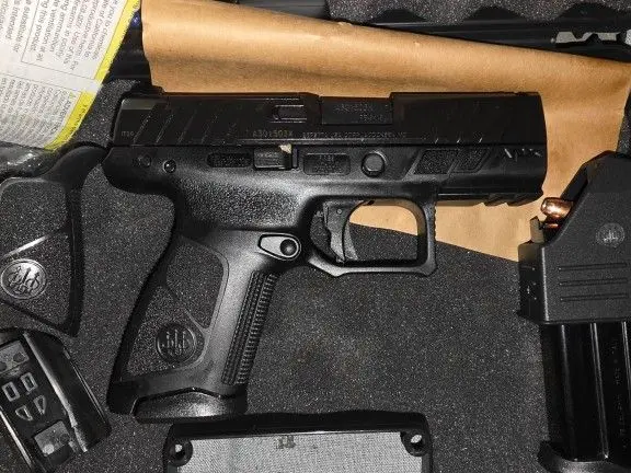 Beretta APX-A1 Compact/Extras