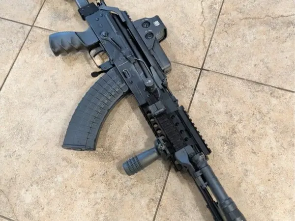 FB Radom Polish Beryl M762 with EOTECH 512
