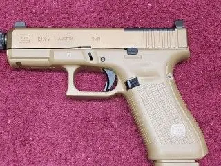 Glock 19x v mos