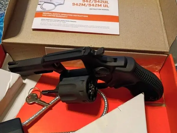 Taurus 942