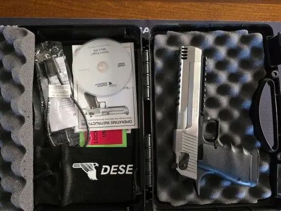 MAGNUM RESEARCH DESERT EAGLE .44 CAL